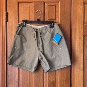 Columbia women’s Cargo Shorts in beige